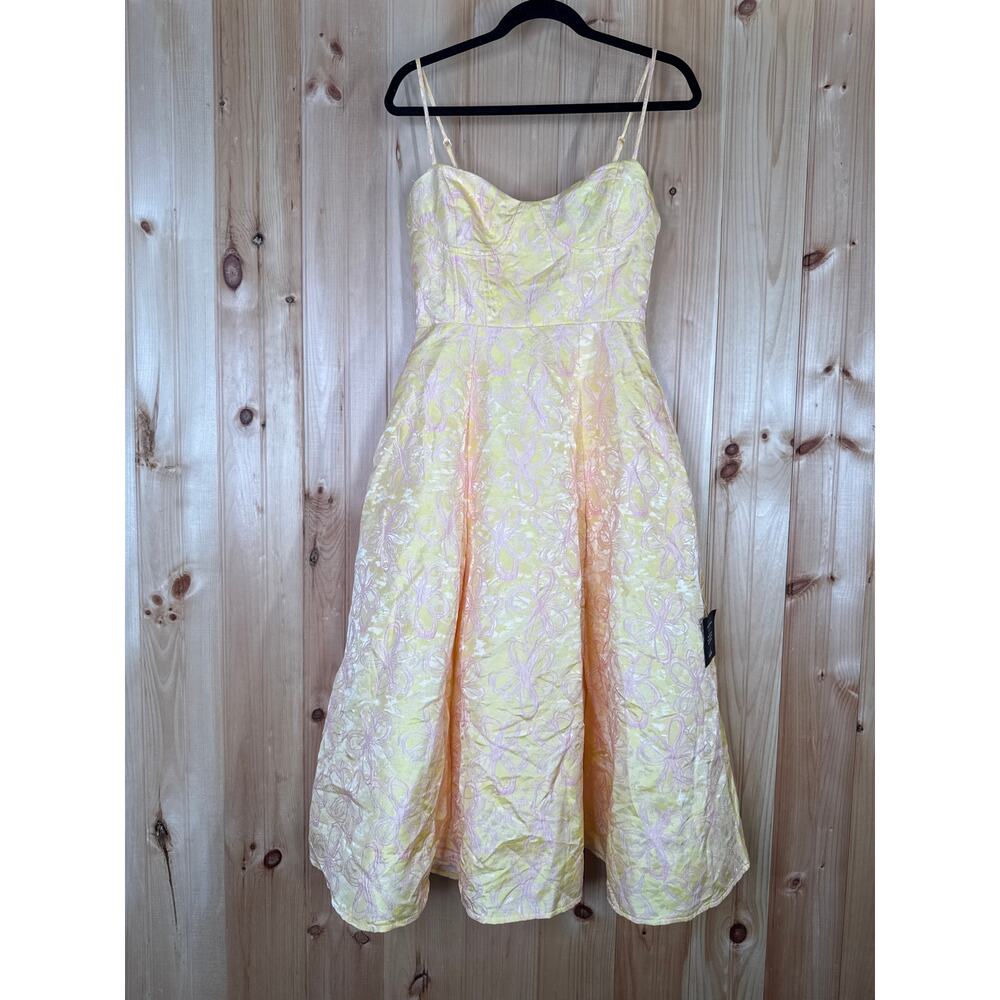 NWT Lulus Meet for Tea Yellow Jacquard Bustier Midi Dress With Pockets Wedding M - Picture 2 of 9